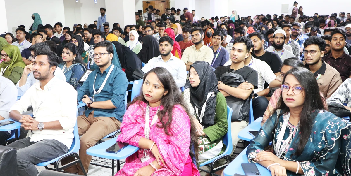 Seminar on “Analytical Skill Development for CSE Students” Held at Uttara University