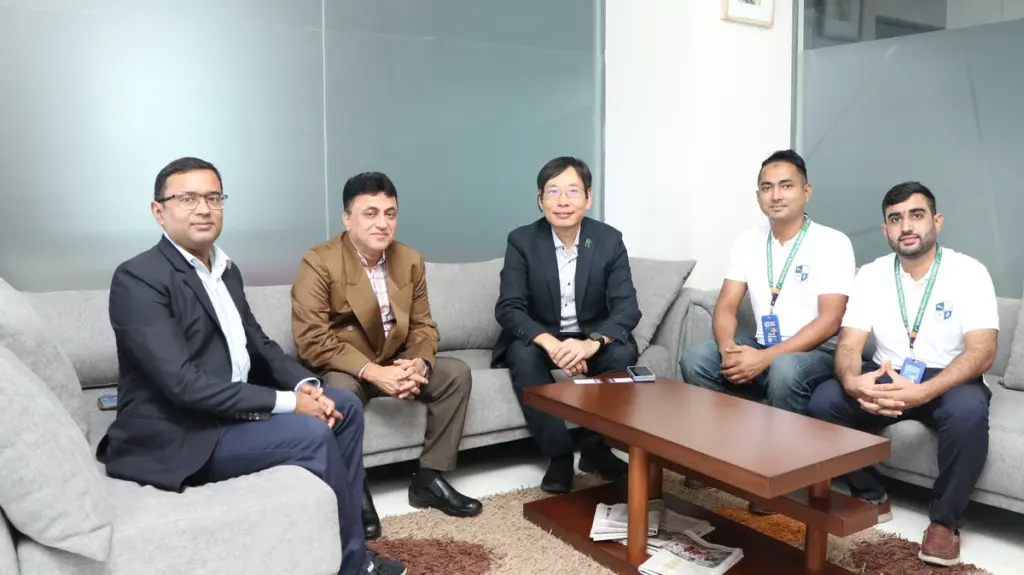 Uttara_University Signs MoU GarmentTechBD